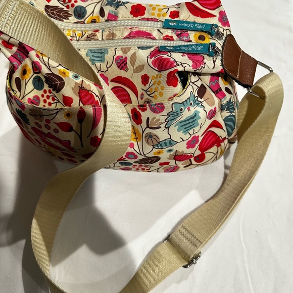 Loungefly Cream Floral Baby Bag - Picture 7 of 9